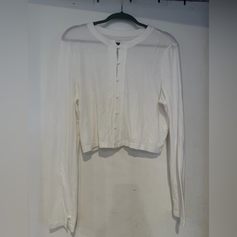aerie White Cropped Button-Up Long Sleeve Top